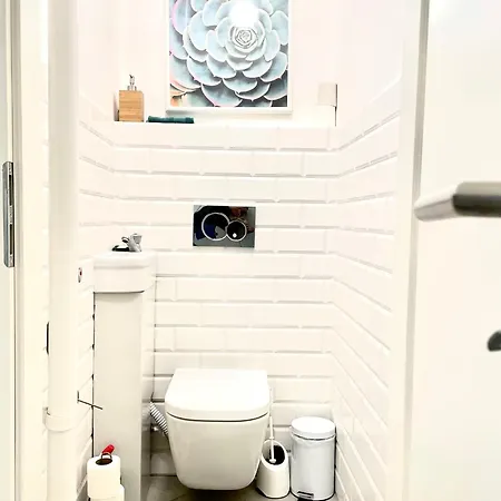 Mint Pearl 3 2 Bathrooms At Kalvin Square بودابست