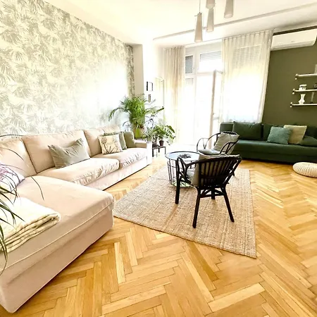 Mint Pearl 3 2 Bathrooms At Kalvin Square شقة