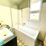 Mint Pearl 3 2 Bathrooms At Kalvin Square Appartement