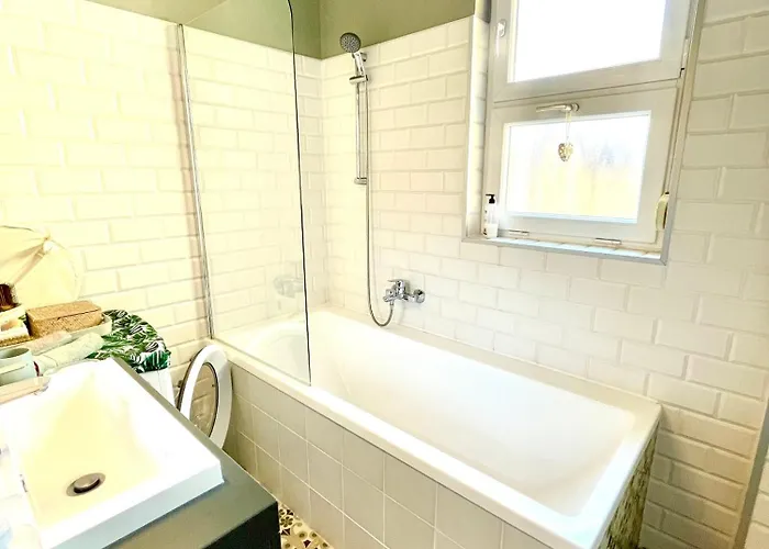 Mint Pearl 3 2 Bathrooms At Kalvin Square Appartement