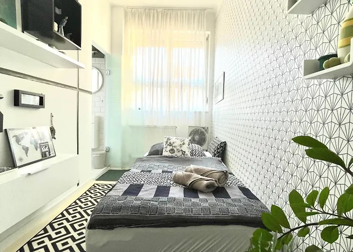 Mint Pearl 3 2 Bathrooms At Kalvin Square