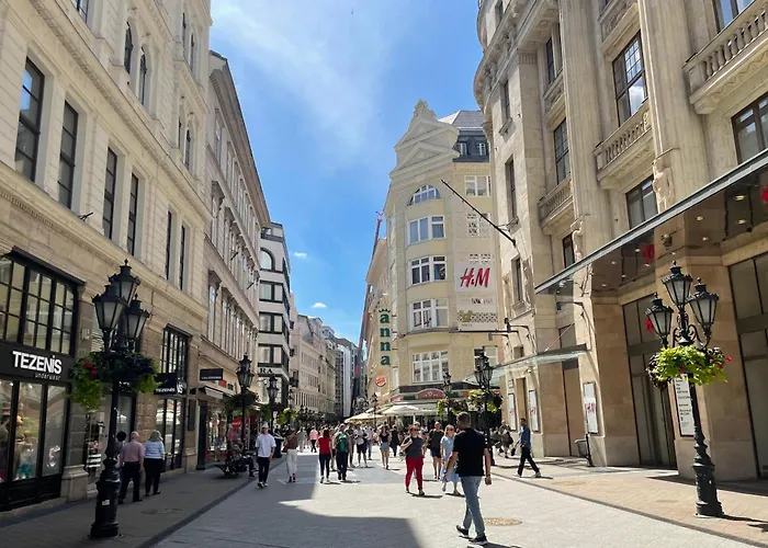 Appartement Mint Pearl 3 2 Bathrooms At Kalvin Square Boedapest