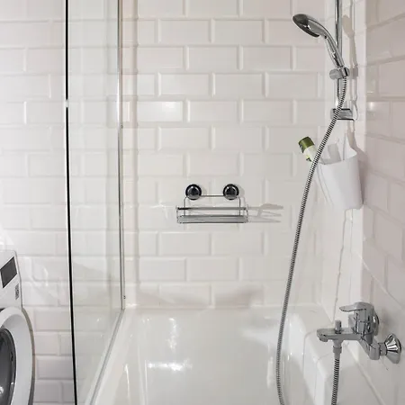 Mint Pearl 3 2 Bathrooms At Kalvin Square