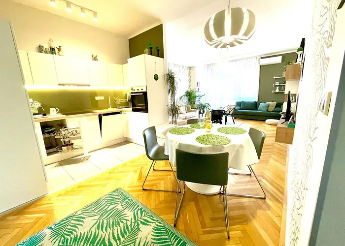 アパート Mint Pearl 3 2 Bathrooms At Kalvin Square ブダペスト